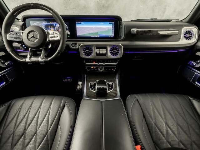 Mercedes-Benz G-KLASSE 63 AMG 585Pk (SCHUIFDAK, ALCANTARA HEMEL, APPLE CARPLAY, BURMESTER, MASSAGE, CARBON INTERIEUR, STOELKOELING/VERWARMING, ADAPTIVE CRUISE, 360 CAMERA, SFEERVERLICHTING, TREKHAAK, NIEUWSTAAT)