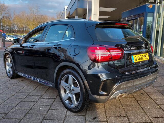 Mercedes-Benz GLA-KLASSE 180 122pk Automaat Business Solution AMG | Origineel NL | Navi + Apple Carplay+Android Auto | Clima | Cruise | Pdc V+A+Assist+Camera | Licht+Regensensor | Stoelverwarming | 18''lm