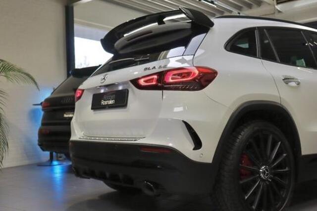 Mercedes-Benz GLA-KLASSE AMG 35 4MATIC PANO|CAM|Ride Control