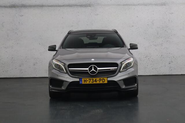Mercedes-Benz GLA-KLASSE AMG 45 4MATIC Premium | Elektrisch glazen panoramadak | Lederen bekleding | LED