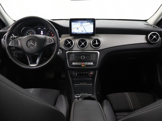 Mercedes-Benz GLA-KLASSE 250 Premium Plus | Urban Pakket | Keyless | Stoelverwarming | Navigatie |