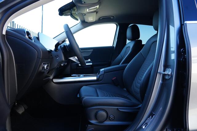 Mercedes-Benz GLA-KLASSE 200 Star Edition 164pk Stoelverwarming/Trekhaak/Camera