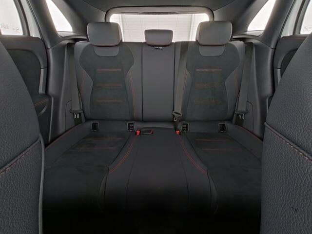 Mercedes-Benz GLA-KLASSE 250 e AMG Face Lift Plug-In Hybride AMG Line Advanced Plus | Panorama Schuif-Kanteldak | Dodehoek Assist | Stuur en Stoelverwarming. Inclusief 24 maanden MB Certified garantie voor Europa.