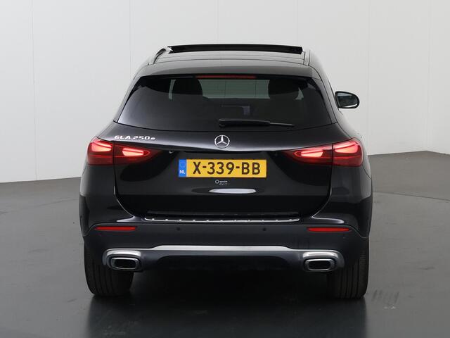 Mercedes-Benz GLA-KLASSE 250 e Luxury Line | Panoramadak | Memory | Stoelverwarming | Keyless | Achteruitrijcamera |