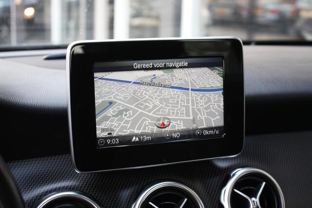Mercedes-Benz GLA-KLASSE 180 | Navigatie | Stoelverwarming | Parkeersensoren |