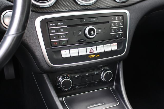 Mercedes-Benz GLA-KLASSE 180 | Navigatie | Stoelverwarming | Parkeersensoren |