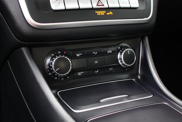 Mercedes-Benz GLA-KLASSE 180 | Navigatie | Stoelverwarming | Parkeersensoren |