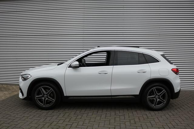 Mercedes-Benz GLA-KLASSE 200 AMG Pakket (Panoramadak Sportleder/Memory Widescreen M-Bux Multibeam PrivacyGlass 19InchAMG)