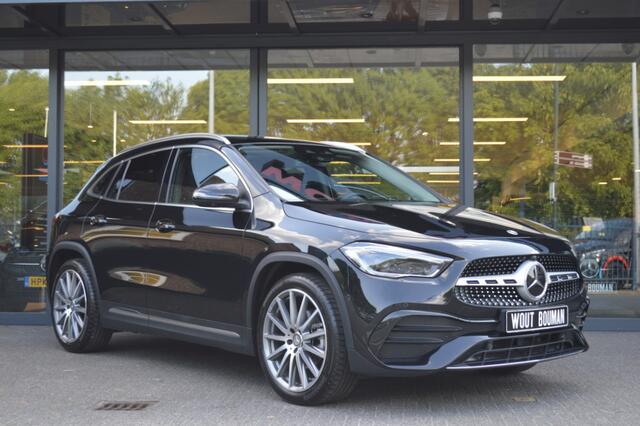 Mercedes-Benz GLA-KLASSE 200 AMG Led Panorama Leder Burmester Distronic Camera 360 Augmented Pdc