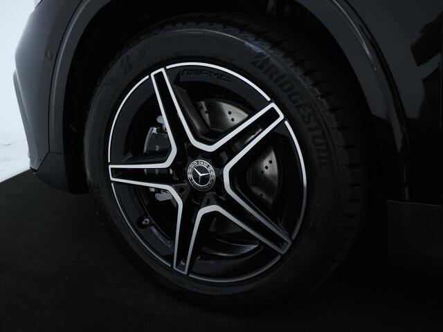 Mercedes-Benz GLA-KLASSE 180 Business Solution AMG | Trekhaak | Nightpakket | Parkeerpakket met achteruitrijcamera | Keyless-Go comfortpakket | GUARD 360 ° Vehicle protection Plus | Dodehoekassistent | EASY PACK achterklep |