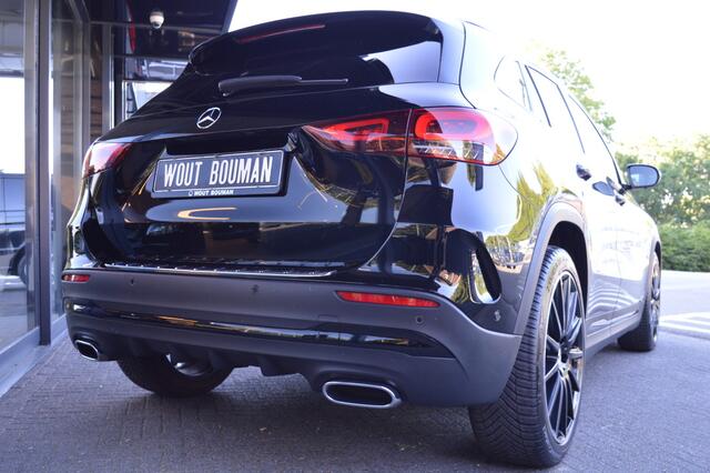 Mercedes-Benz GLA-KLASSE 200 AMG Led Widescreen Sfeer Camera Night Augmented Pdc