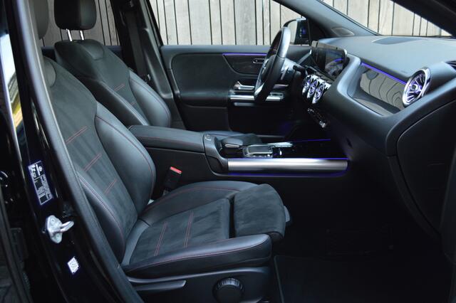 Mercedes-Benz GLA-KLASSE 200 AMG Led Widescreen Sfeer Camera Night Augmented Pdc