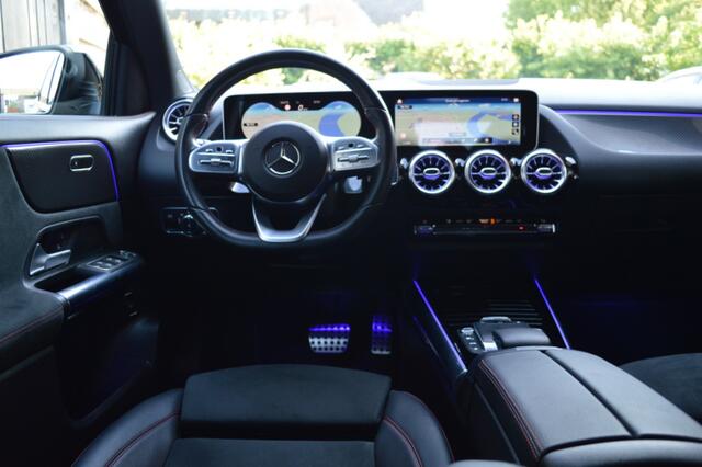 Mercedes-Benz GLA-KLASSE 200 AMG Led Widescreen Sfeer Camera Night Augmented Pdc