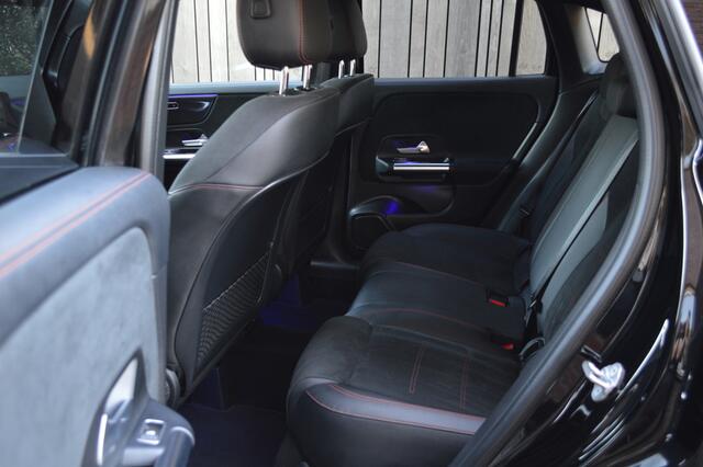 Mercedes-Benz GLA-KLASSE 200 AMG Led Widescreen Sfeer Camera Night Augmented Pdc