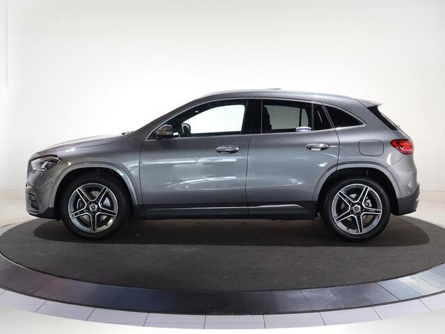 Mercedes-Benz GLA-KLASSE 180 Business Solution AMG | Panoramaschuifdak | Premium Plus | head-up display | Trekhaak