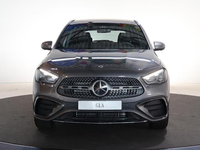 Mercedes-Benz GLA-KLASSE 180 Business Solution AMG | Panoramaschuifdak | Premium Plus | head-up display | Trekhaak