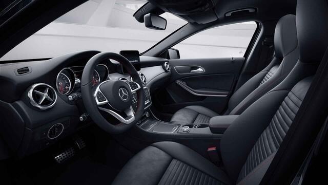 Mercedes-Benz GLA-KLASSE 180 Business Solution AMG | Night | Keyless | Achteruitrijcamera | Stoelverwarming |