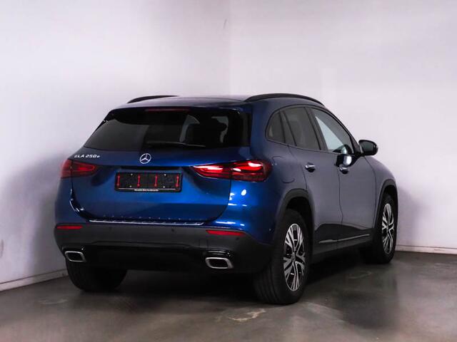 Mercedes-Benz GLA-KLASSE 250 e Face Lift Plug-In Hybride Progressive Line Advanced Plus | Night Pakket | Burmester® | Dodehoek Assist | Voorstoelen Memory | 360°-Camera. Inclusief 24 maanden MB Certified garantie voor Europa.