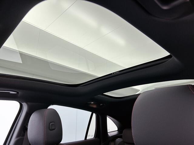Mercedes-Benz GLA-KLASSE 250 e Business Solution AMG | Trekhaak | Parkeerpakket met achteruitrijcamera | Keyless-Go comfortpakket | EASY PACK achterklep | Stoelverwarming voor | USB-pakket plus | Dodehoekassistent | Sfeerverlichting |