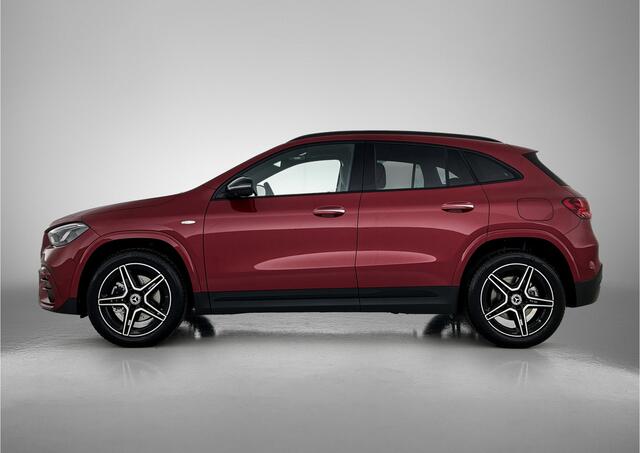 Mercedes-Benz GLA-KLASSE 250 e Business Solution AMG | Trekhaak | Nightpakket | Premium Plus pakket | EASY PACK achterklep | GUARD 360 ° Vehicle protection Plus | Parkeerpakket met 360°-camera | Keyless-Go comfortpakket |