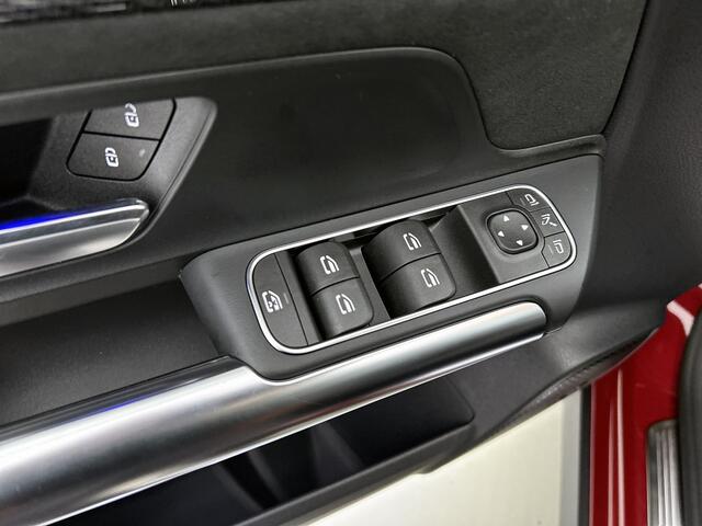Mercedes-Benz GLA-KLASSE 250 e Business Solution AMG | Trekhaak | Nightpakket | Premium Plus pakket | EASY PACK achterklep | GUARD 360 ° Vehicle protection Plus | Parkeerpakket met 360°-camera | Keyless-Go comfortpakket |