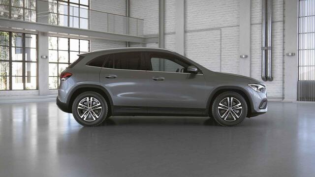 Mercedes-Benz GLA-KLASSE 250 e Luxury Line | Panoramadak | Getint glas | Apple Carplay |