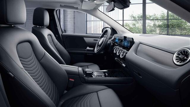 Mercedes-Benz GLA-KLASSE 250 e Luxury Line | Panoramadak | Getint glas | Apple Carplay |
