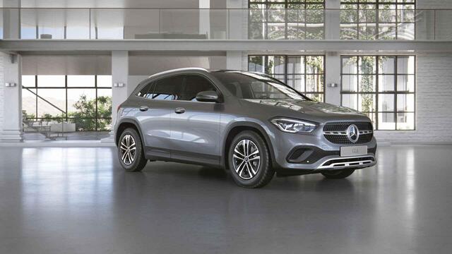 Mercedes-Benz GLA-KLASSE 250 e Luxury Line | Panoramadak | Getint glas | Apple Carplay |