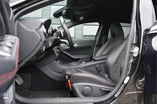 Mercedes-Benz GLA-KLASSE 180 Business Solution AMG | CAMERA | TREKHAAK |