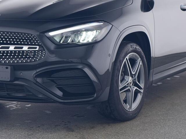 Mercedes-Benz GLA-KLASSE 250 e AMG Face Lift Plug-In Hybride | AMG Line Premium | Night Pakket | Panorama Schuf-Kanteldak | Stuur en Stoelverwarming | Inclusief 24 maanden MB Certified garantie voor Europa.