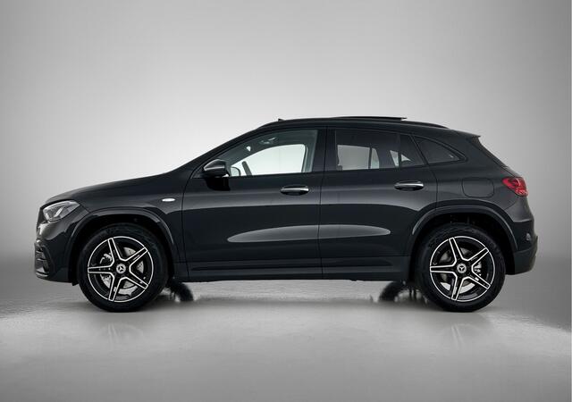 Mercedes-Benz GLA-KLASSE 250 e Business Solution AMG | Nightpakket | Parkeerpakket met achteruitrijcamera | Keyless-Go comfortpakket | EASY PACK achterklep | USB-pakket plus | Sfeerverlichting | MULTIBEAM LED |