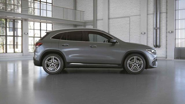 Mercedes-Benz GLA-KLASSE 250 e AMG Line | Panoramadak | Elektrische achterklep | Trekhaak | Stoelverwarming | Sfeerverlichting |