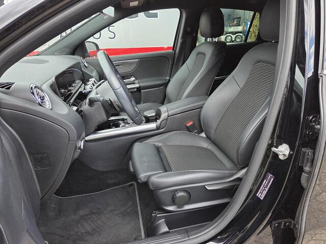 Mercedes-Benz GLA-KLASSE 250 e Progressive 18"/Stoelverwarming/Adaptieve cruise/Keyless/Camera/Elektrische klep/Apple Carplay & Android