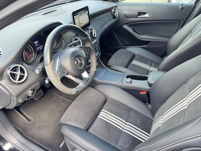 Mercedes-Benz GLA-KLASSE GLA 220 D AMG EDITION Camera Carplay Alcantara