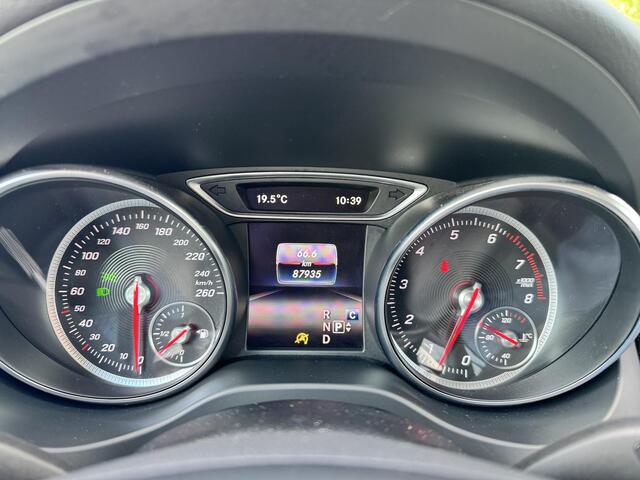 Mercedes-Benz GLA-KLASSE 200 Edition | LEDER | CAMERA | CLIMA | CRUISE | 19 INCH | TREKHAAK |