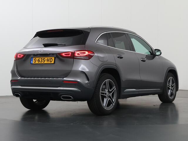 Mercedes-Benz GLA-KLASSE 250 e AMG Line | Panoramadak | Elektrische achterklep | Trekhaak | Stoelverwarming | Sfeerverlichting |