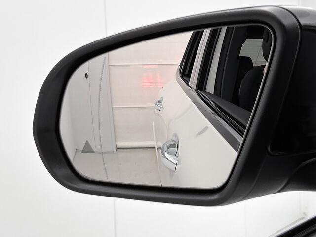 Mercedes-Benz GLA-KLASSE 250 e Business Solution AMG | Nightpakket | Premium Plus pakket | Parkeerpakket met 360°-camera | Dodehoekassistent | Keyless-Go comfortpakket | Head-up display | Spiegelpakket | Extra USB-poorten |