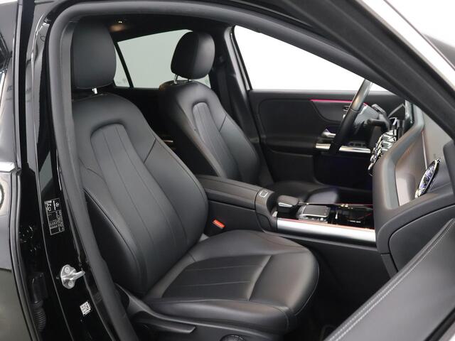 Mercedes-Benz GLA-KLASSE 250 e Business Solution AMG Limited | Trekhaak | Widescreen | Sfeerverlichting |