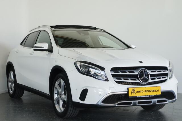 Mercedes-Benz GLA-KLASSE 180 Premium Plus / Opendak / Navi / CarPlay / LED