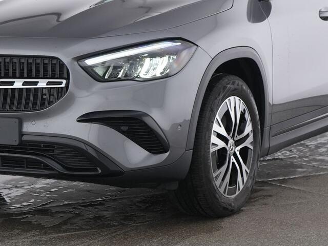 Mercedes-Benz GLA-KLASSE 250 e Plug-In Hybride Progressive Line Advanced | Night Pakket | Burmester® | Memory voorstoelen | Distronic. Inclusief 24 maanden MB Certified garantie voor Europa.