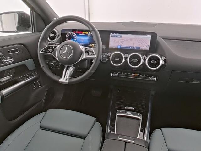 Mercedes-Benz GLA-KLASSE 250 e Plug-In Hybride Progressive Line Advanced | Night Pakket | Burmester® | Memory voorstoelen | Distronic. Inclusief 24 maanden MB Certified garantie voor Europa.