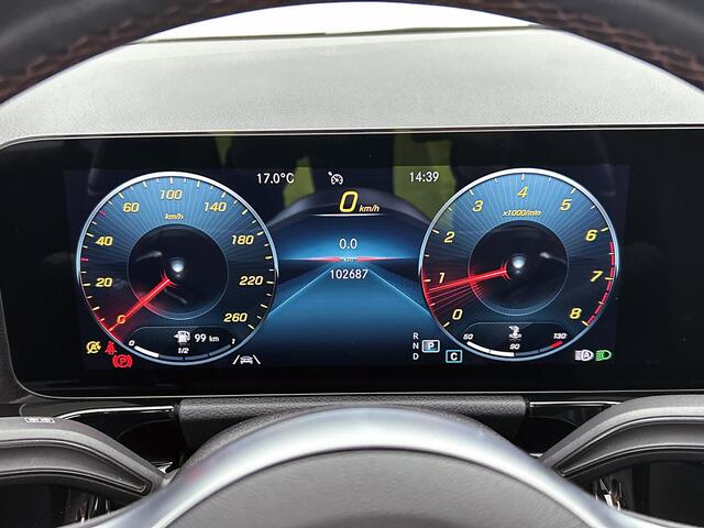 Mercedes-Benz GLA-KLASSE 200 Business Solution AMG Panoramadak | Elect.bed. voorstoelen met memory | Navigatie | Parking support Night Pakket | Parking support met camera achter | Inclusief 24 maanden MB Certified garantie voor Europa.