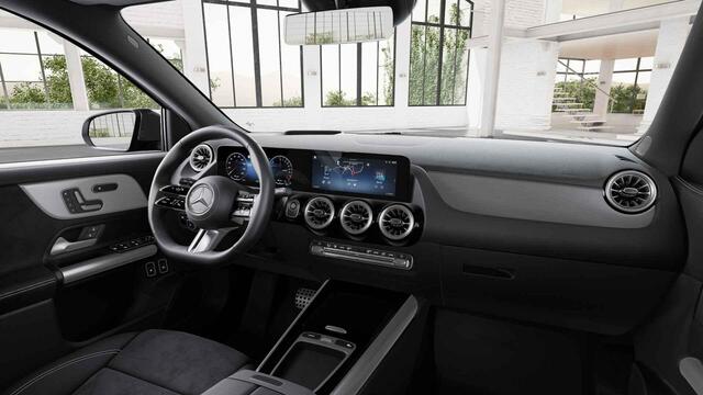Mercedes-Benz GLA-KLASSE 250 e Business Solution AMG | Night | AMG Line plus | Panoramaschuifdak | Head-Up | 360 camera | Memory stoelen |