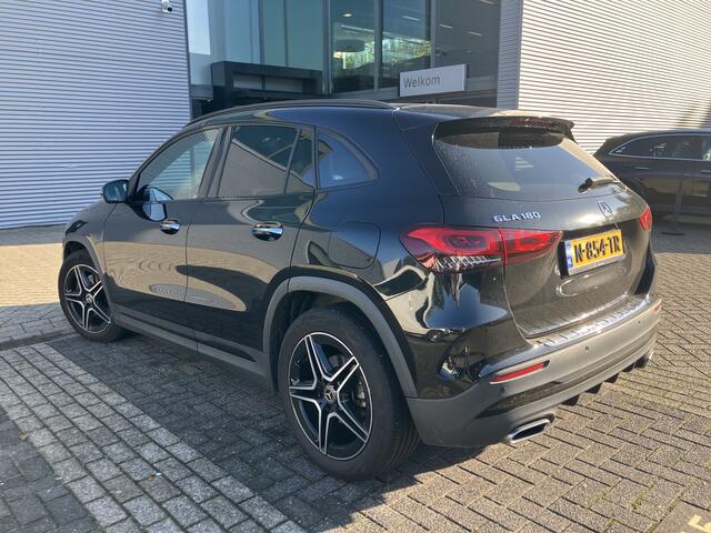 Mercedes-Benz GLA-KLASSE 180 Business Solution AMG | 1E EIGENAAR | 12MND GARANTIE | AUTOMAAT | PANO | NAVI | CARPLAY | CRUISE | MEMORY | NL-AUT |