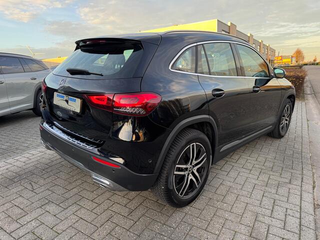 Mercedes-Benz GLA-KLASSE 200 Business Solution Pano-Dak | Camera | LED |