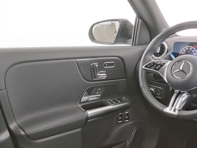 Mercedes-Benz GLA-KLASSE 250 e Plug-In Hybride Night Pakket | Memory Voorstoelen | Ledkoplampen | 11kW Laden | Stuur en Stoelverwarming. Inclusief 24 maanden MB Certified garantie voor Europa.