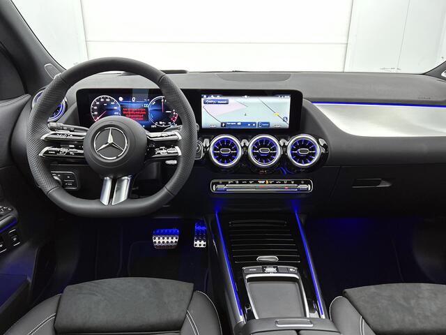 Mercedes-Benz GLA-KLASSE 250 e Business Solution AMG | AMG Line Plus pakket | Trekhaak | Winterpakket | Burmester® 3D sound systeem | GUARD 360 ° Vehicle protection Plus | Nightpakket | 360°-camera | Head-up display |