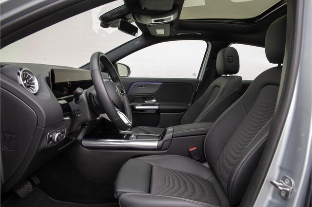 Mercedes-Benz GLA-KLASSE 250 e Luxury Line, Panorama, Key-Less, Hybrid 2024