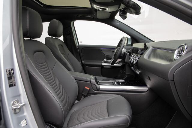 Mercedes-Benz GLA-KLASSE 250 e Luxury Line, Panorama, Key-Less, Hybrid 2024