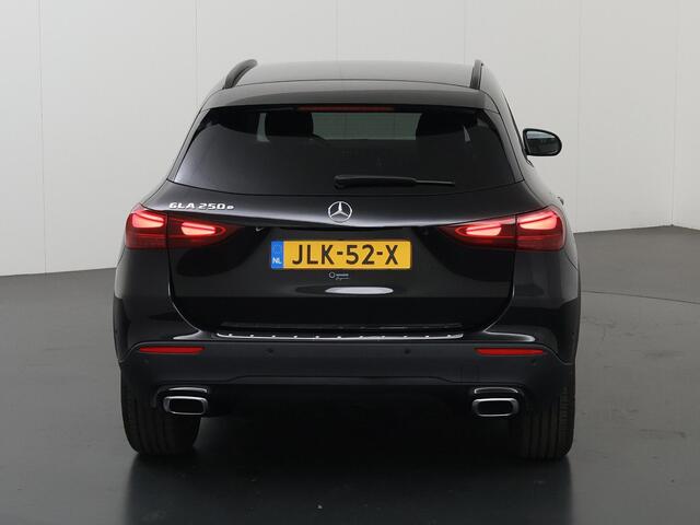 Mercedes-Benz GLA-KLASSE 250 e Luxury Line | Trekhaak | Night pakket | Multibeam | Winter pakket | Parkeercamera |